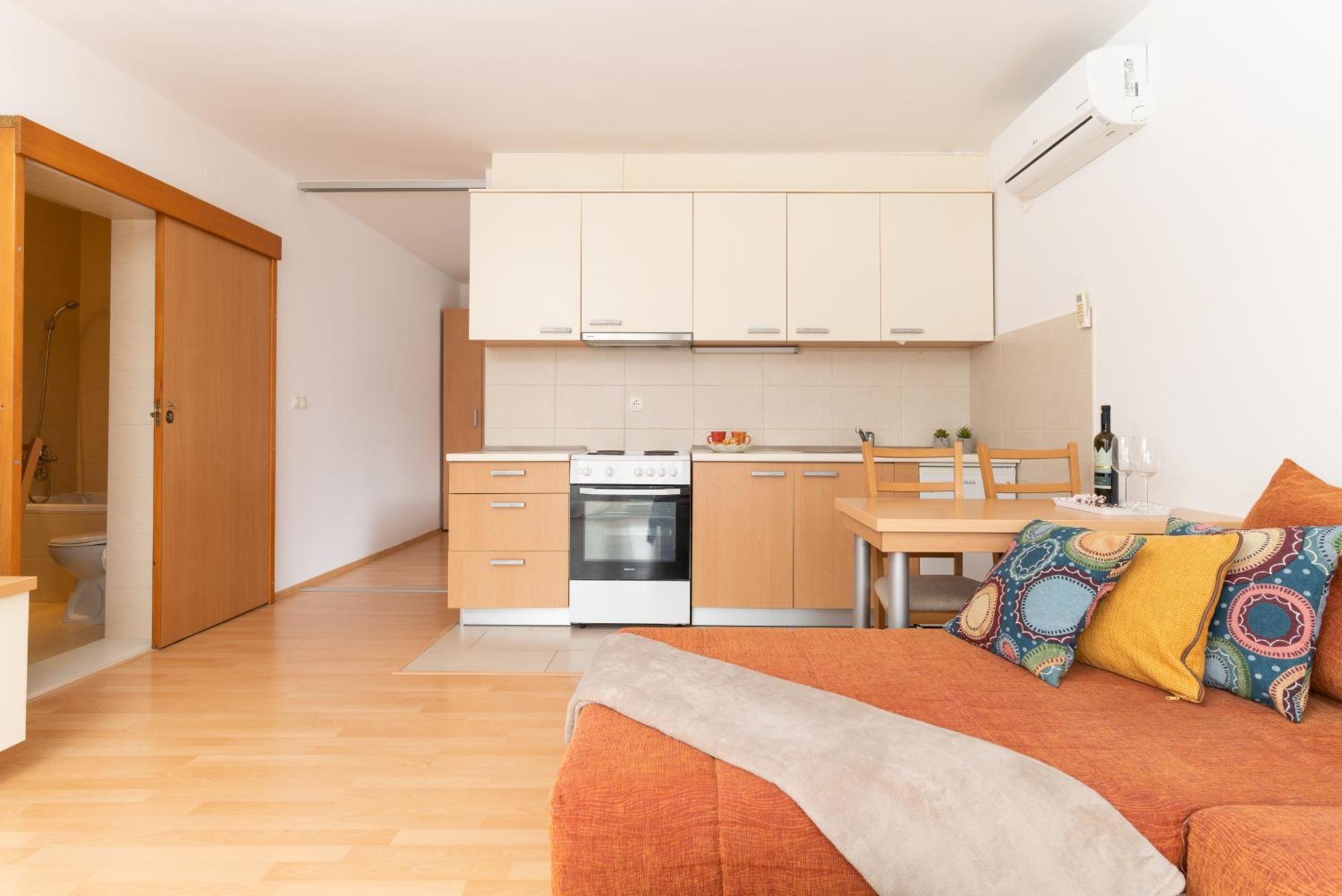 Pure Sky Apartments - With Pool Mostar Ngoại thất bức ảnh