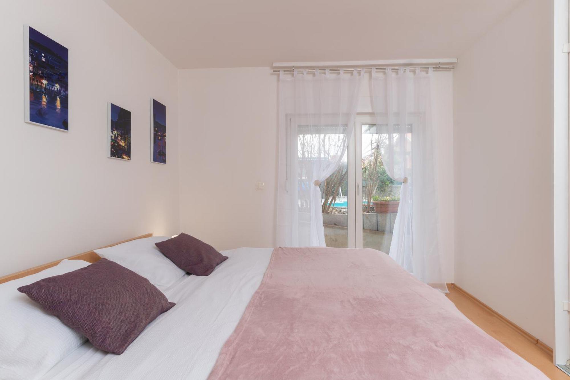 Pure Sky Apartments - With Pool Mostar Ngoại thất bức ảnh