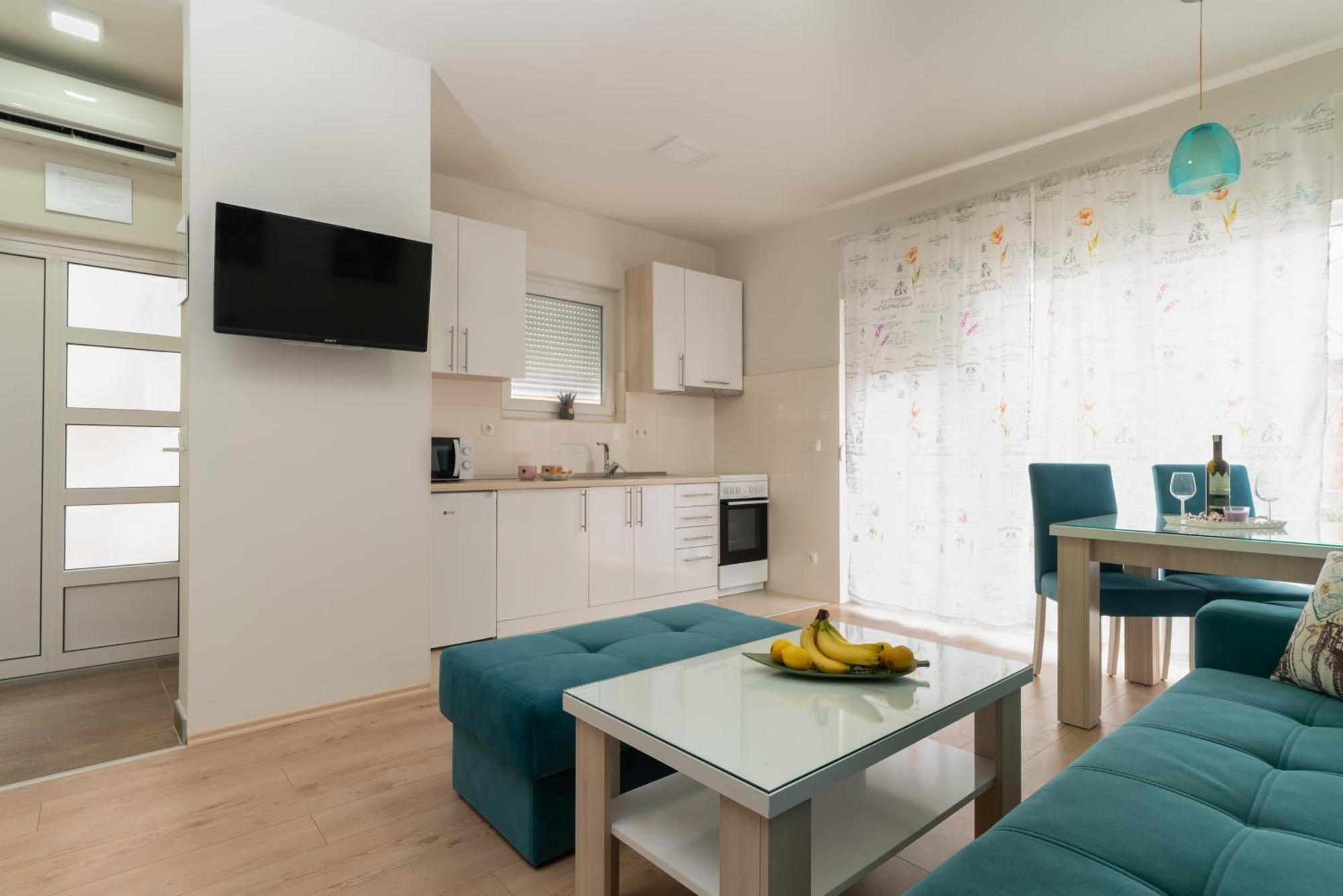 Pure Sky Apartments - With Pool Mostar Ngoại thất bức ảnh